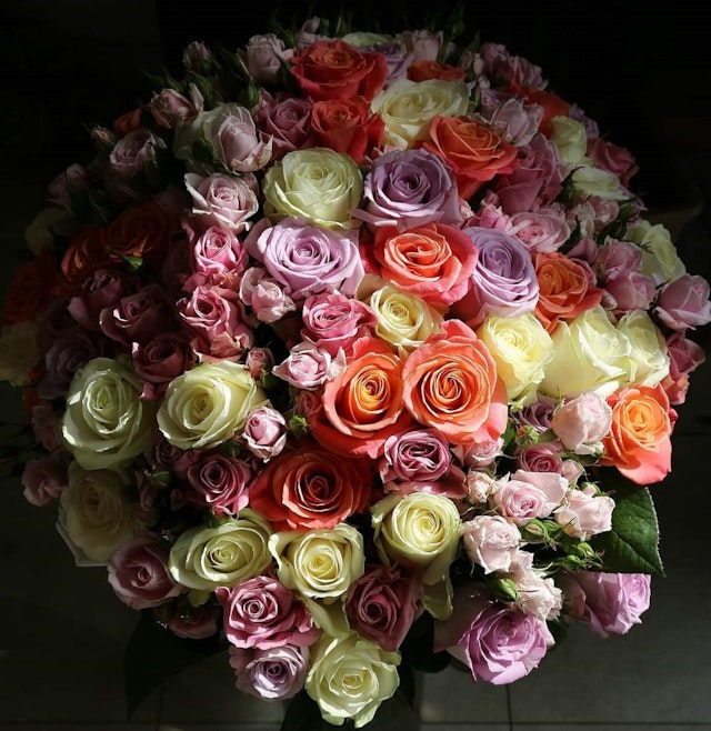 Deluxe Rose Bouquet