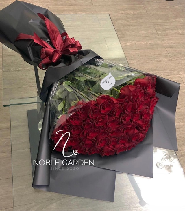 50 stems red rose