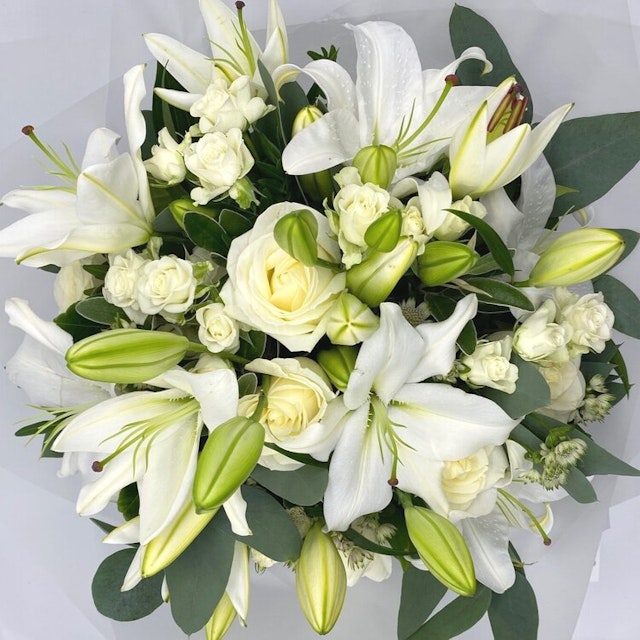 White Roses & Lilies