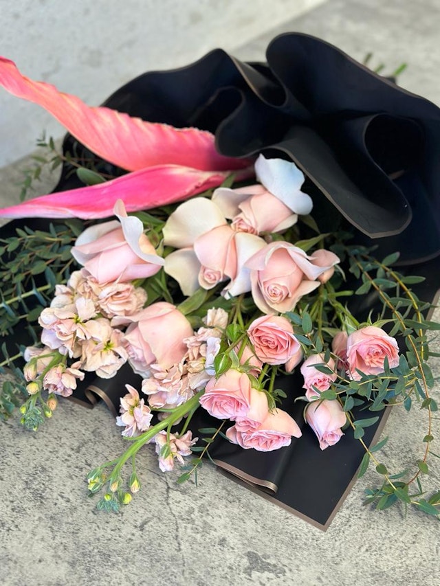 Pink Flowers Bouquet