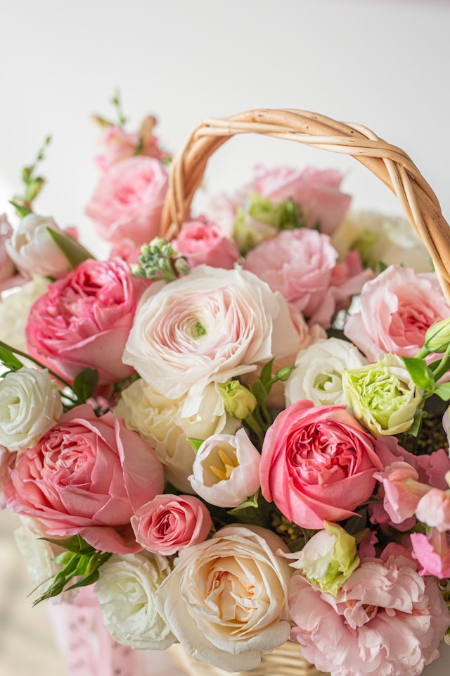 Basket spring flowers