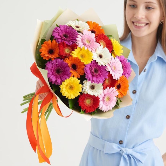 23 gerberas