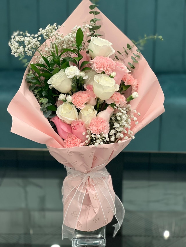 EXCLUSIVE PINK WHITE